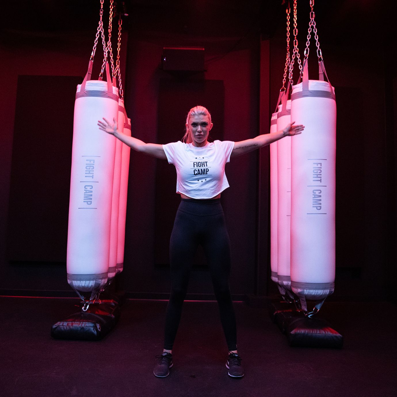 Shanie Smash Doing Arm Circles