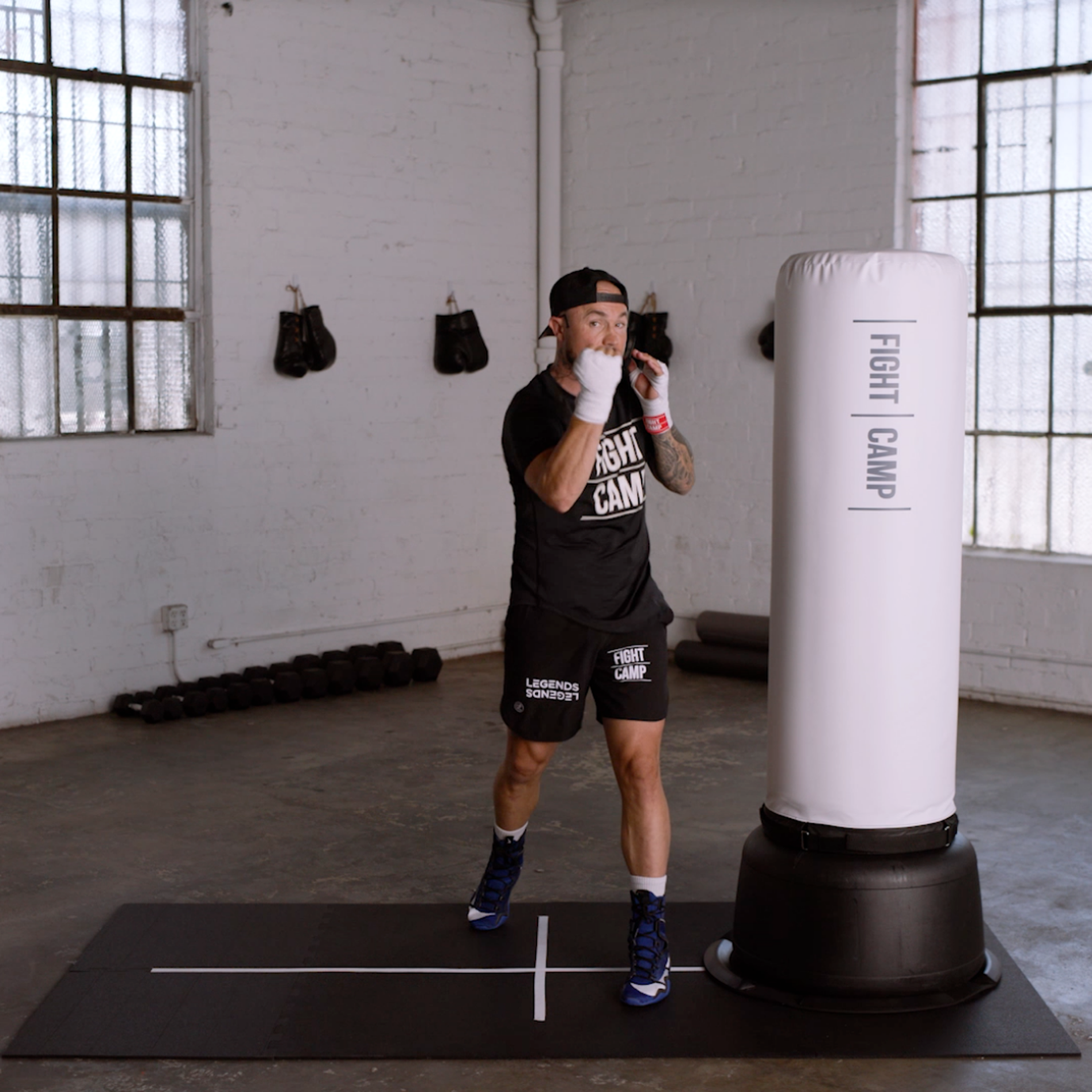 Boxing Rear Uppercut Punch
