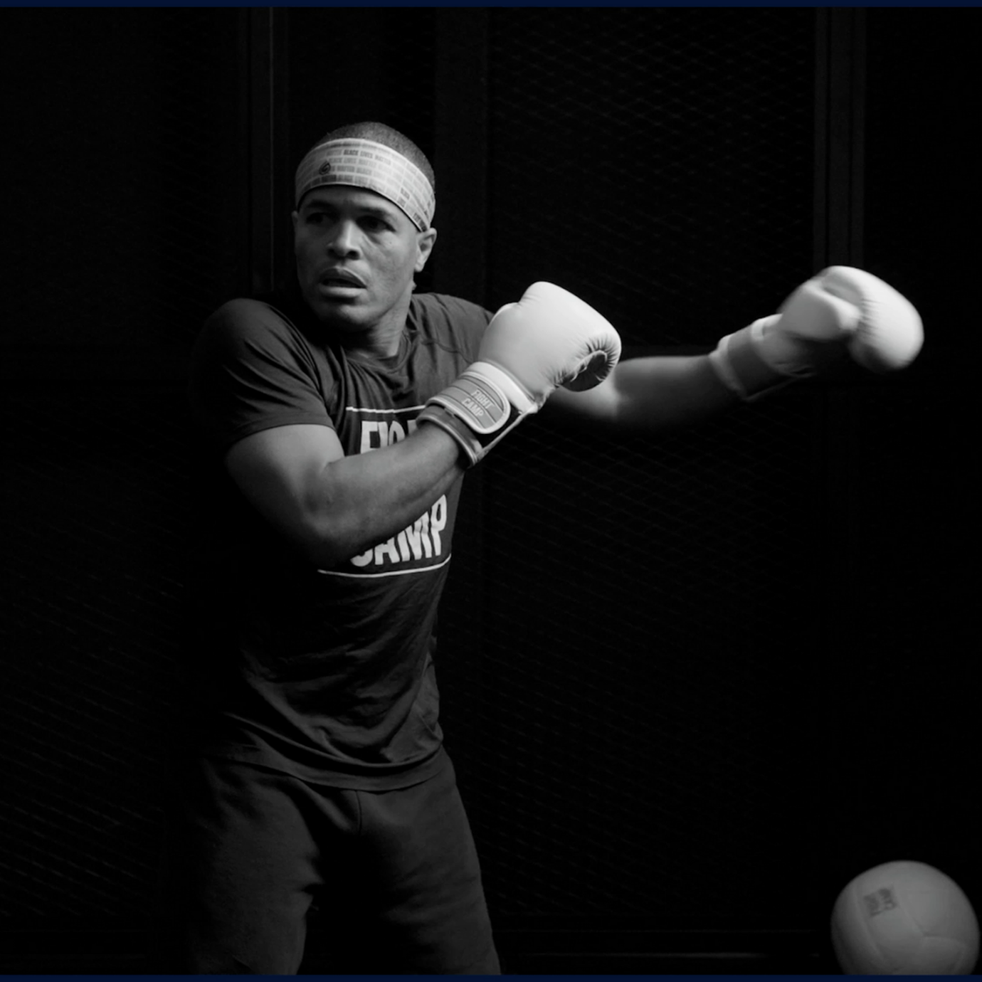 Boxing Mistake #5 - Looking Down or Away