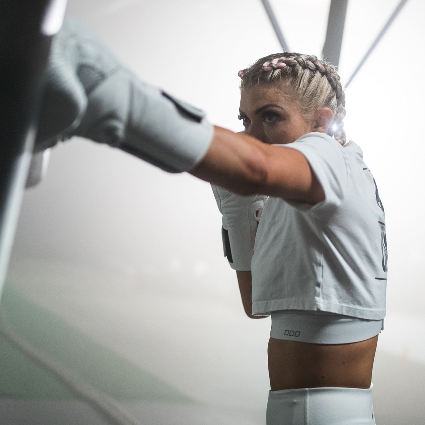 Shanie Smash Throwing a Jab Punch