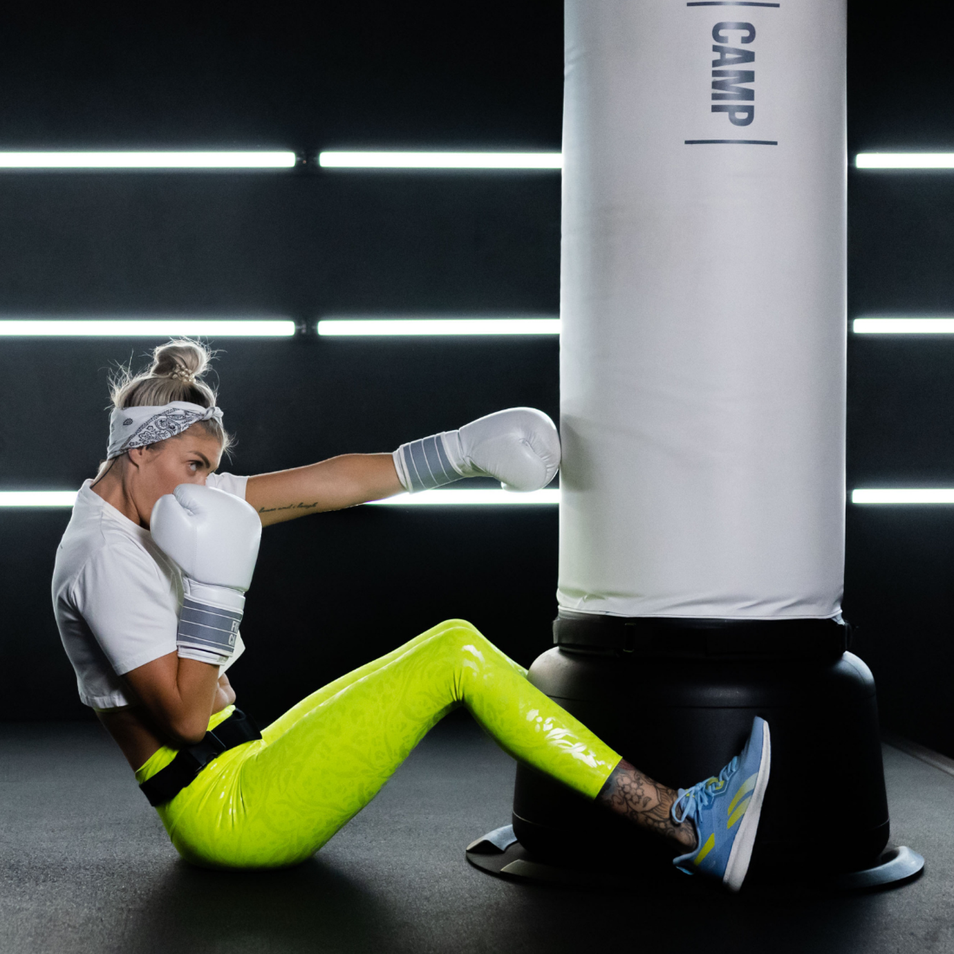 Shanie Smash Doing Boxer Sit-Ups