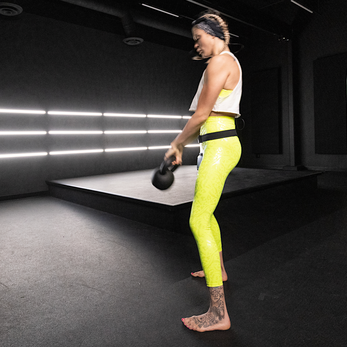 Shanie Smash Doing Kettlebell Around The Worlds