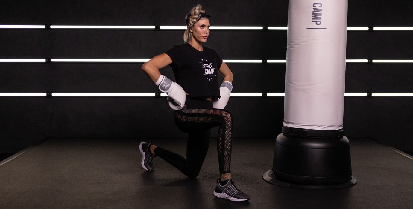 Shanie Smash Doing Lunges