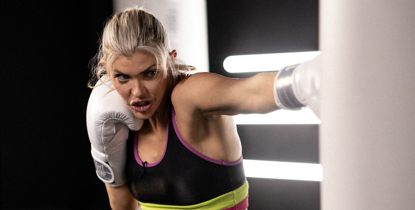 Shanie Smash Throwing a Jab Punch