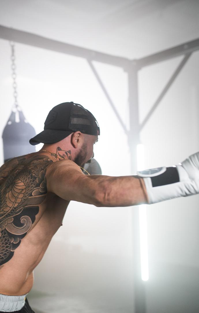 Aaron Swenson Doing Heavy Bag Training For Boxing