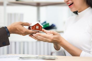 Woman considering rates from big four banks