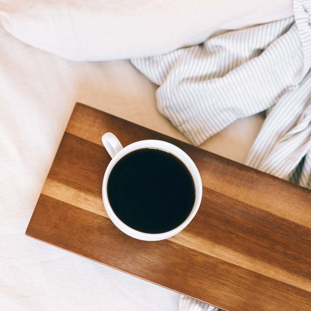 macchia di caffè nel letto