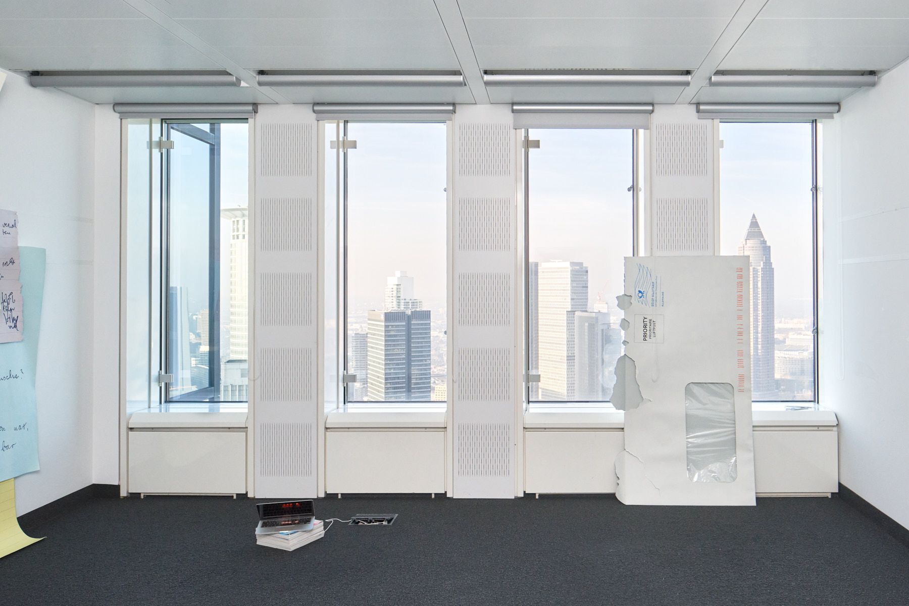 Xenia Lesniewski @ House of Galleries 2026