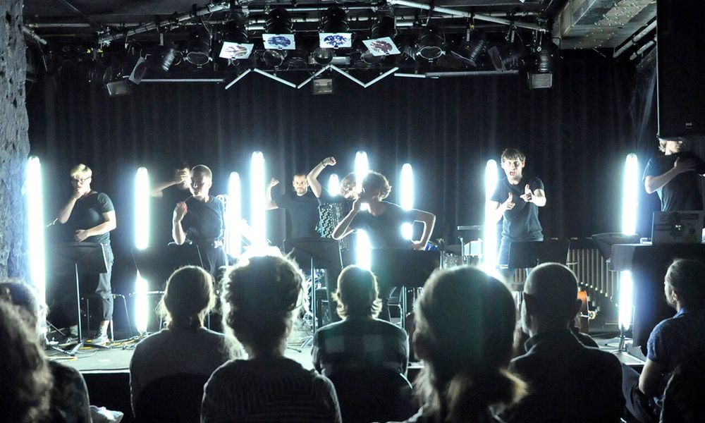 (ver)graben – latenz ensemble