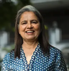 Imagen de una mujer griega mayor