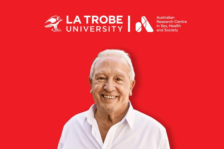Tegeltableau van La Trobe University met een oudere man