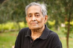 Senior man in the park 