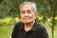 Senior man in the park 