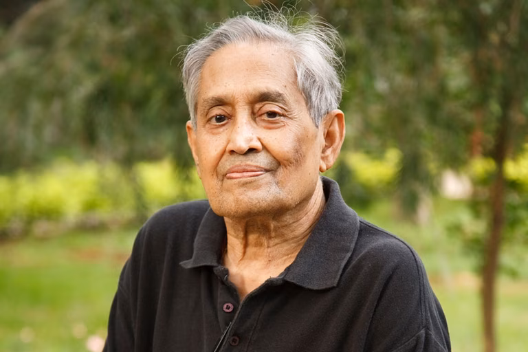 Senior man in the park 