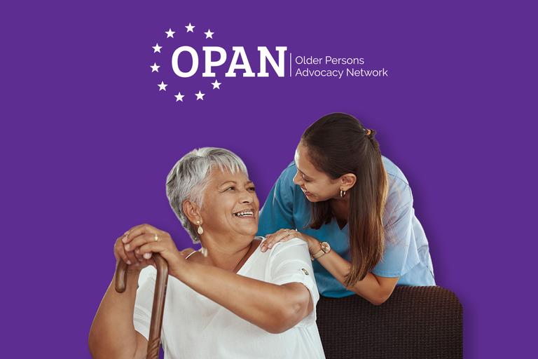 Op de OPAN-tegel staan een afbeelding van een oudere vrouw en een zorgverlener