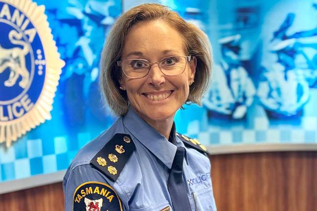 Commander Jo Stolp APM