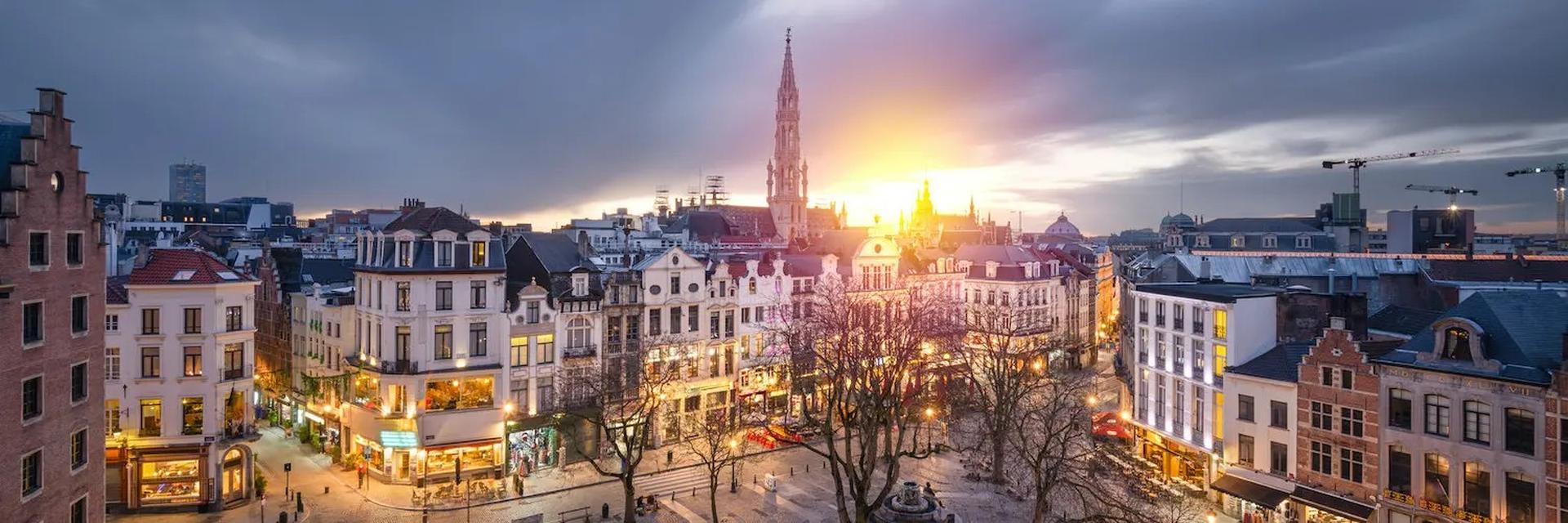 Een plein in de stad Brussel van bovenaf