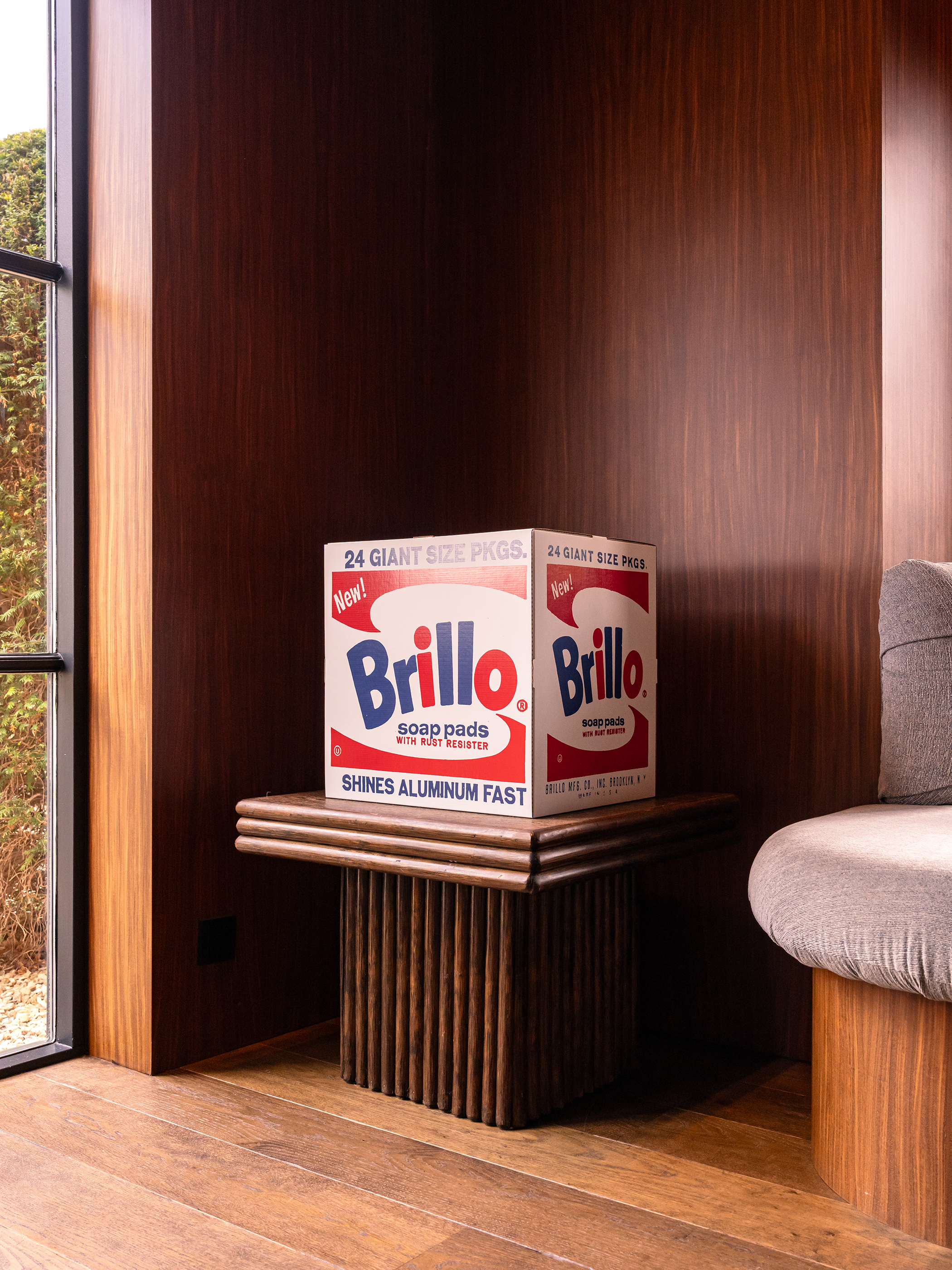 Brillo Box Lifesize