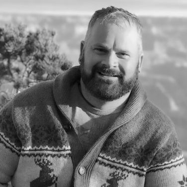 Stephen Dube Headshot