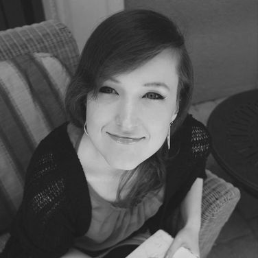 Jana Schirmer Headshot