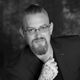Simon Sherr Headshot