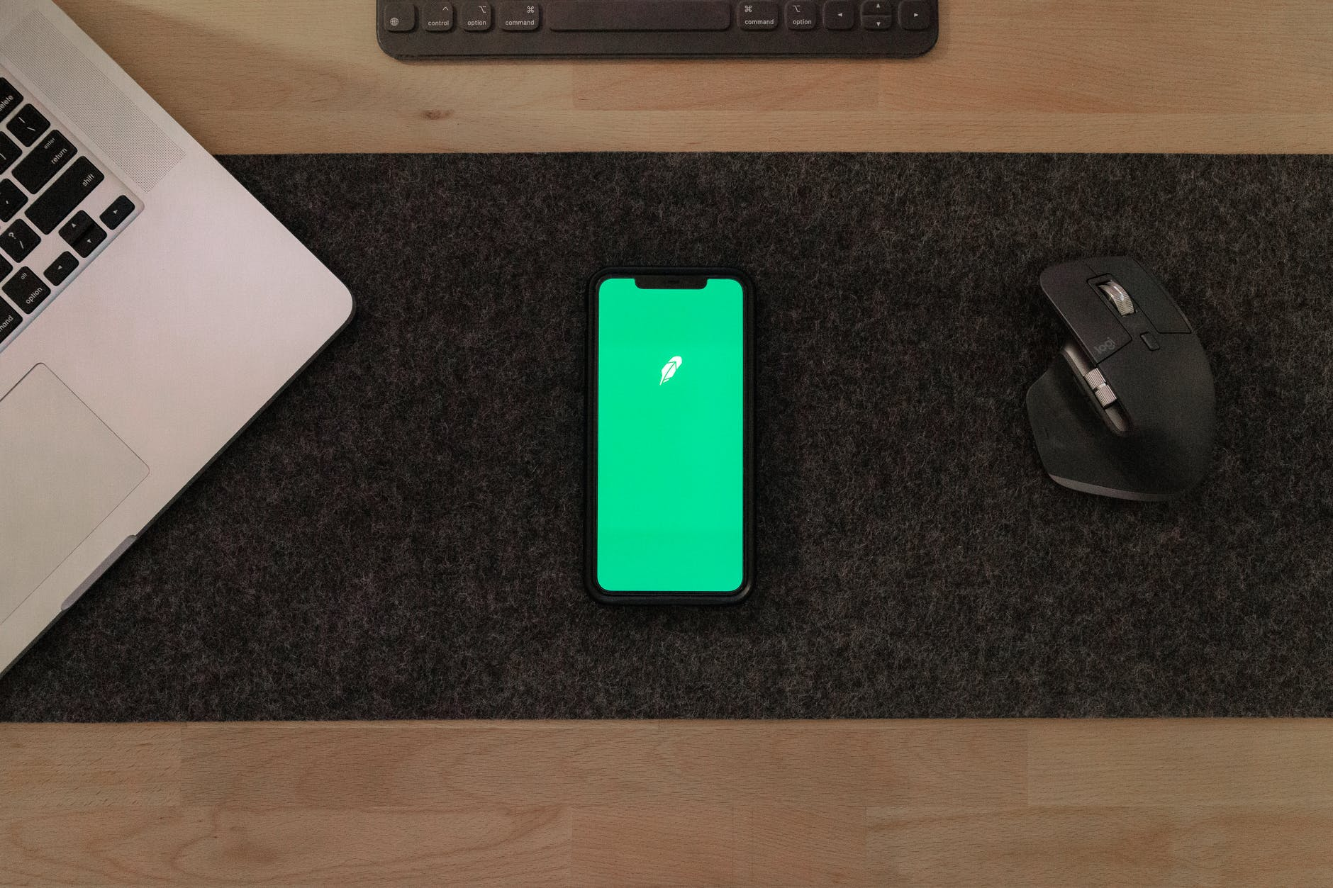 How to hire a mobile app developer in 2024 and beyond