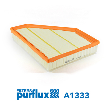 Filtre a air Purflux sur fond blanc