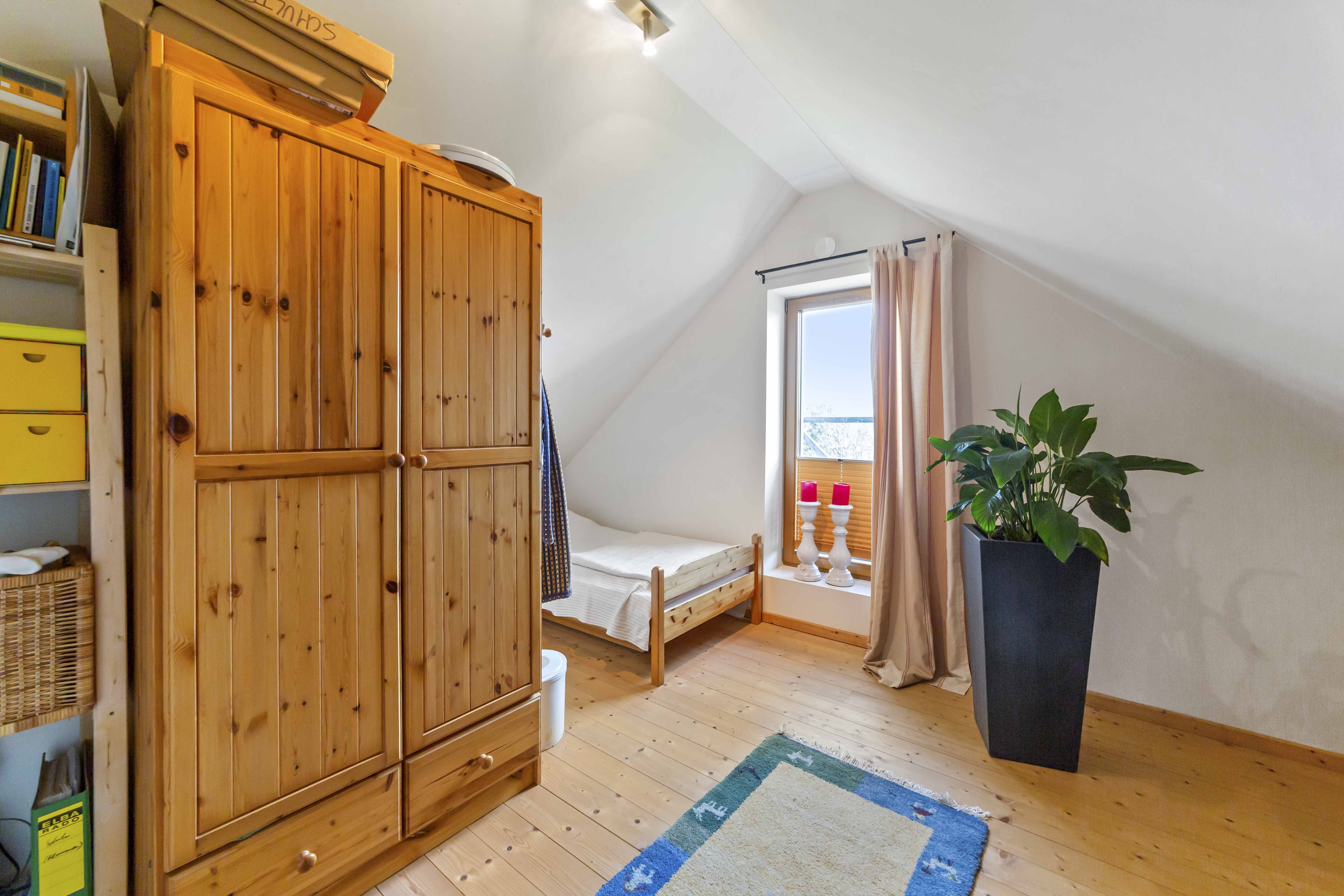 Schlafzimmer 2