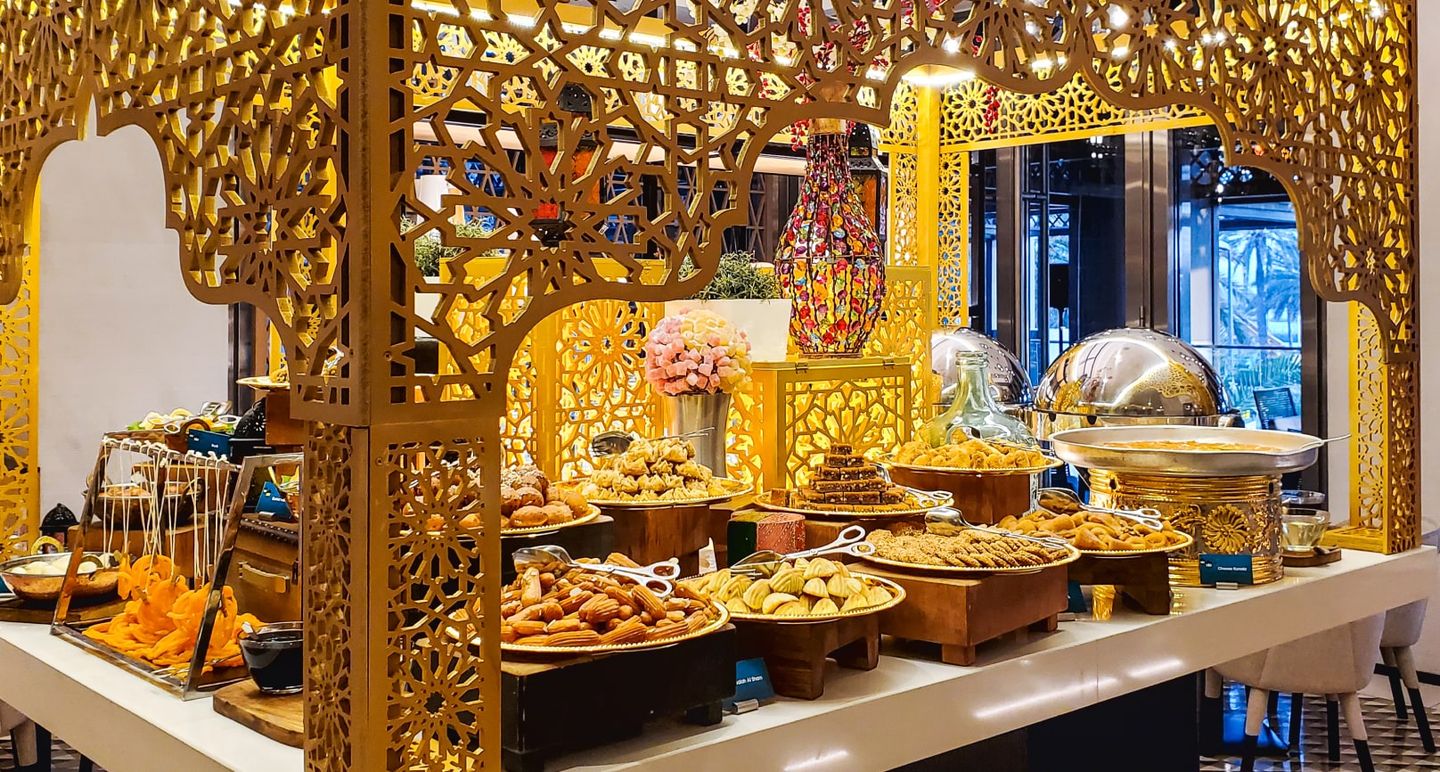 Salt & Pepper Restaurant at Al Bandar Rotana Hotel Dubai