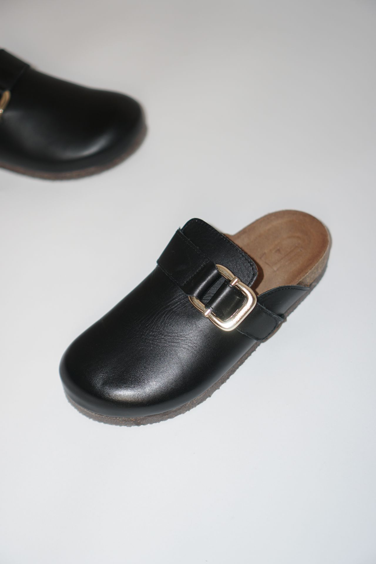 Scandinavian shoes handmade in Spain