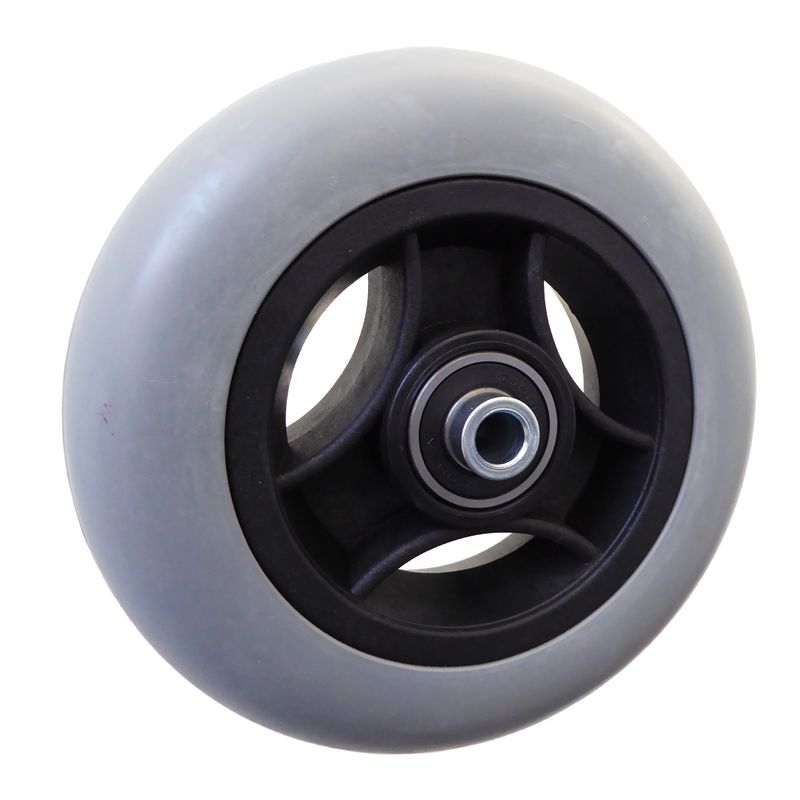 Rad mit 3-Speichen Ku.-Felge schwarz
Vollgummireifen 125x32mm grau
Bohrung 8,0mm / NL 46mm