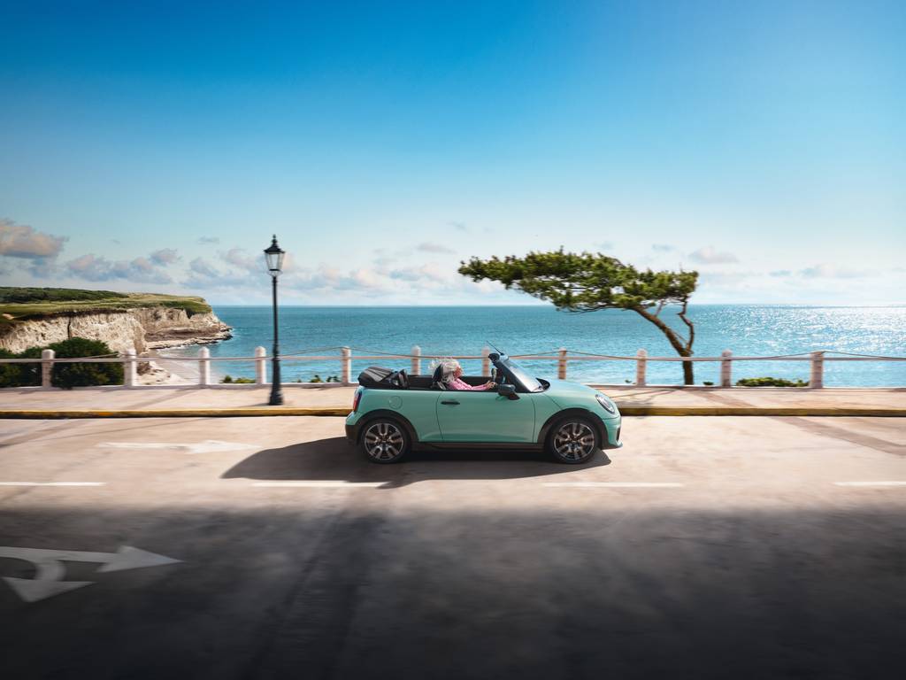 MINI Cooper Convertible, Image 12, 2026