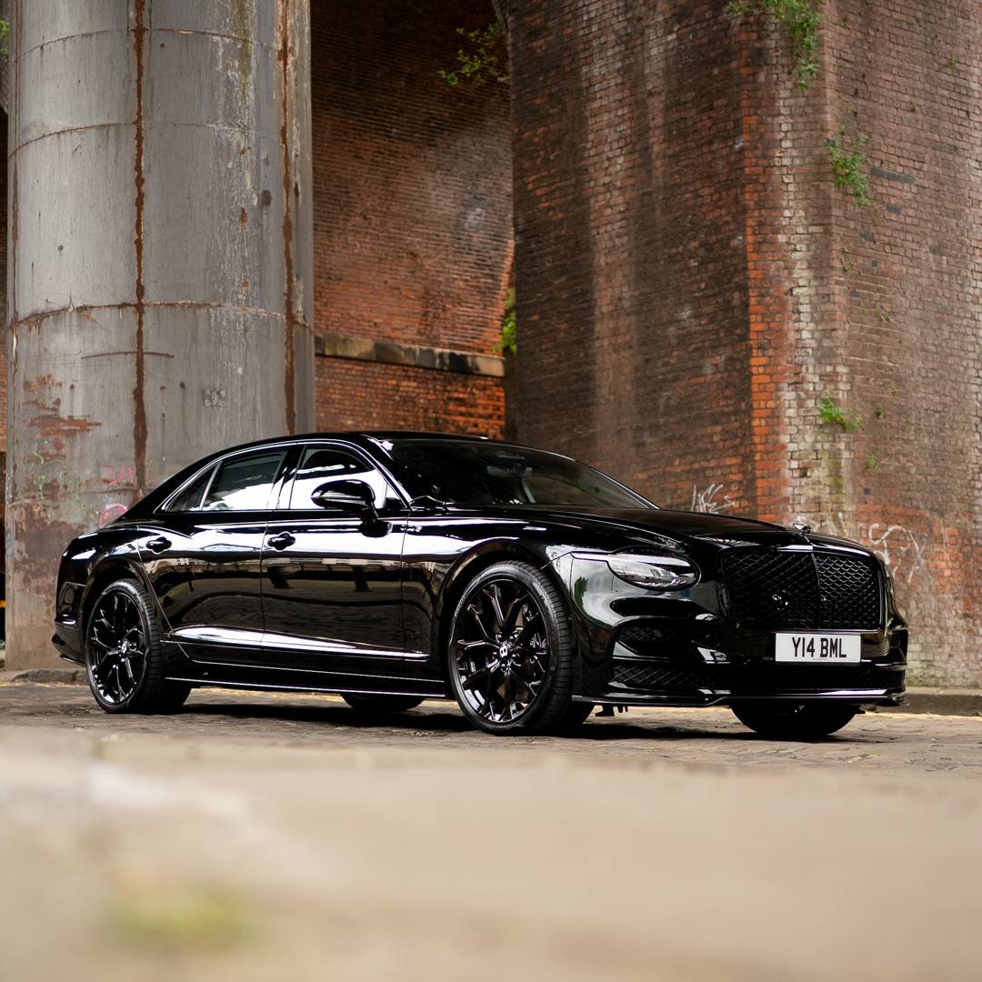 Bentley Flying Spur S 2027 SytnerTV front view