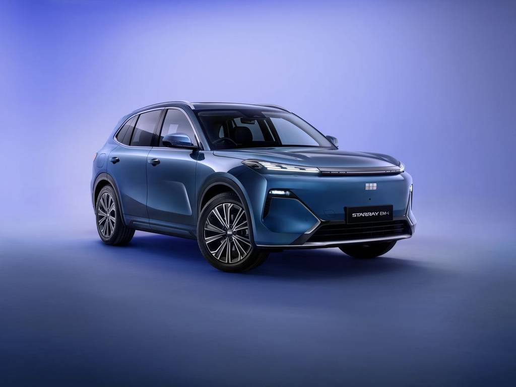 Front three quarter of a Geely Starray EM-i, finished in blue on a purple gradient background