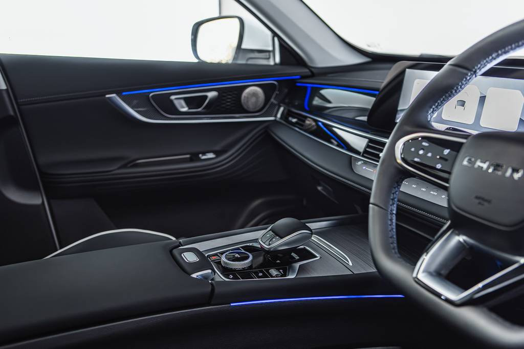 Front passenger area of the Chery TIGGO 7