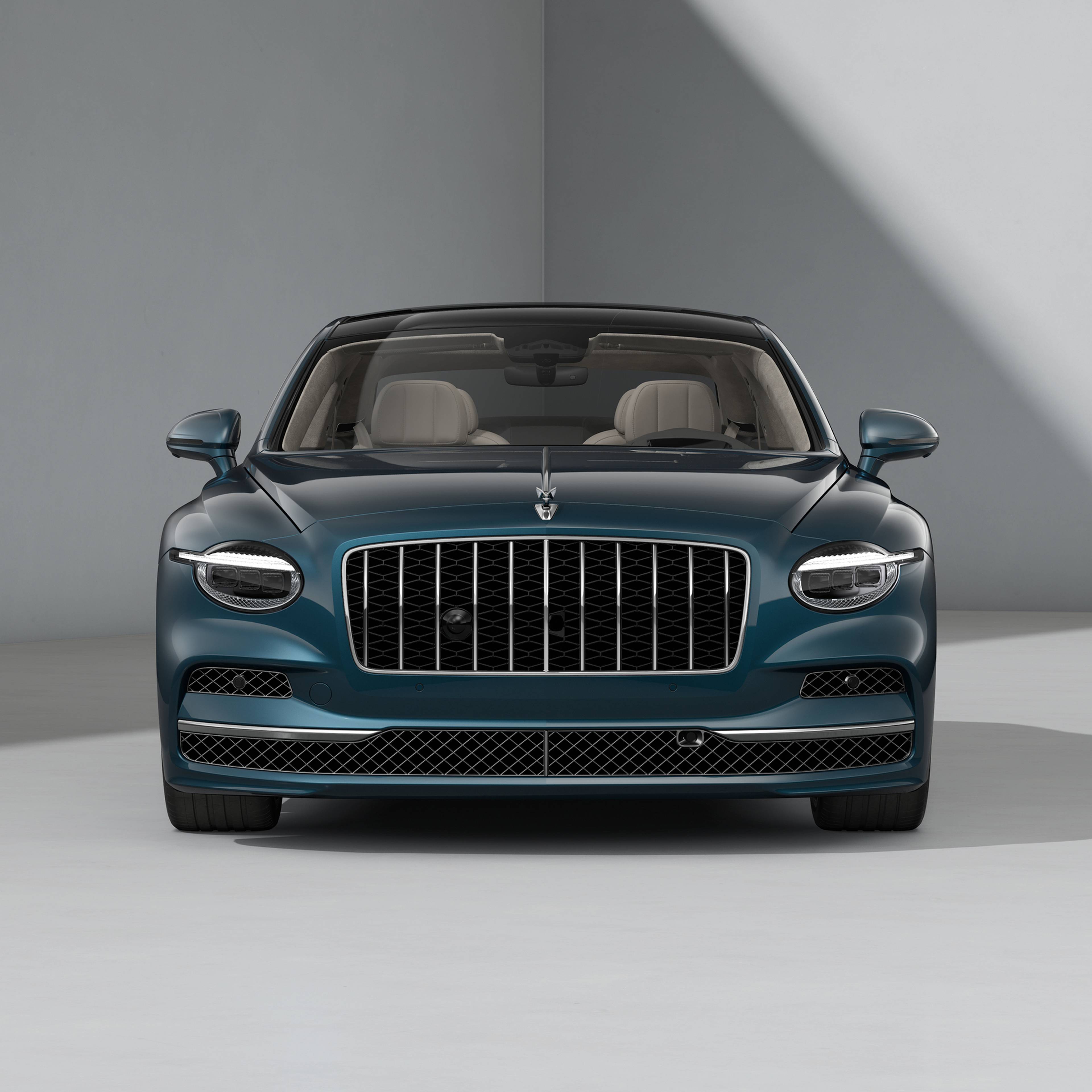 Flying-Spur-Azure-front