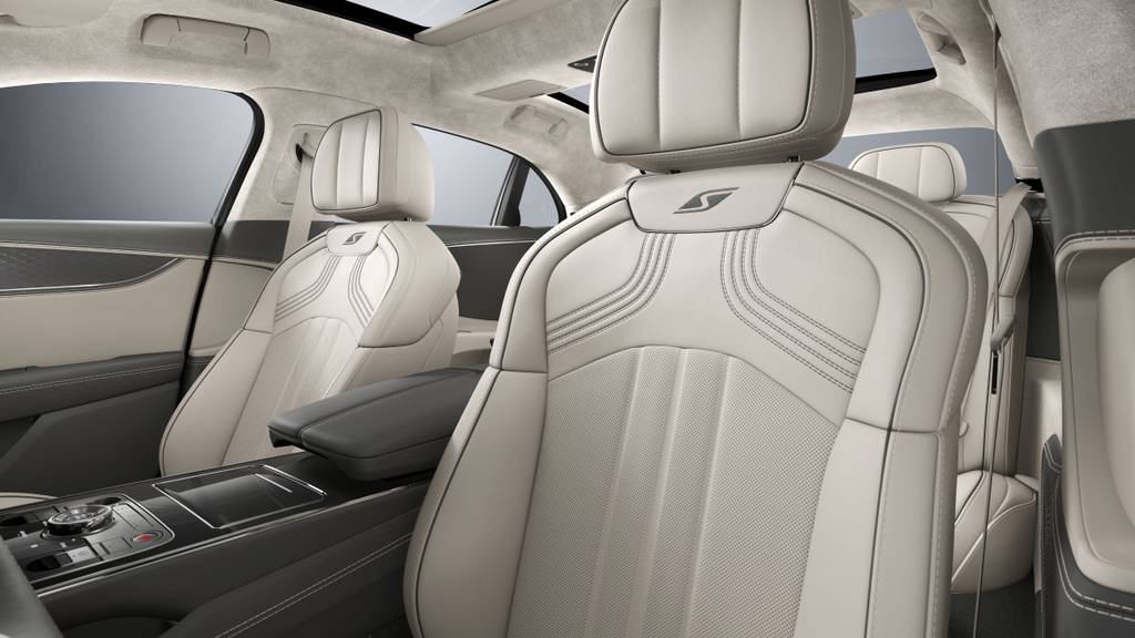 Bentley Flying Spur S 27MY front seats in cream leather