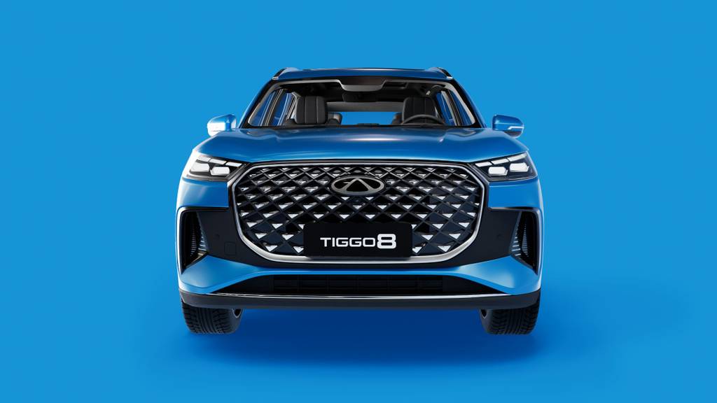 TIGGO 8 Super Hybrid Front in blue on a blue background