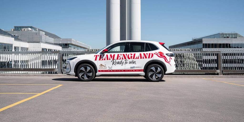 Geely EX5 side view in white with Team England livery on the side