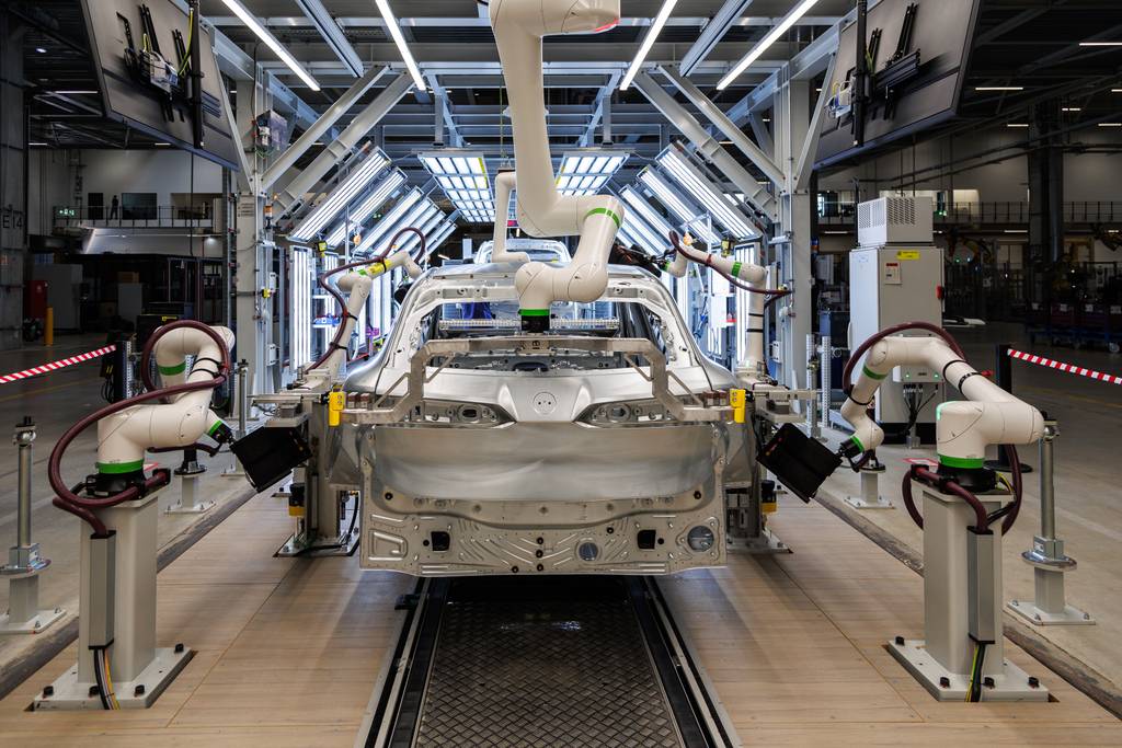 bmw group plant debrecan
