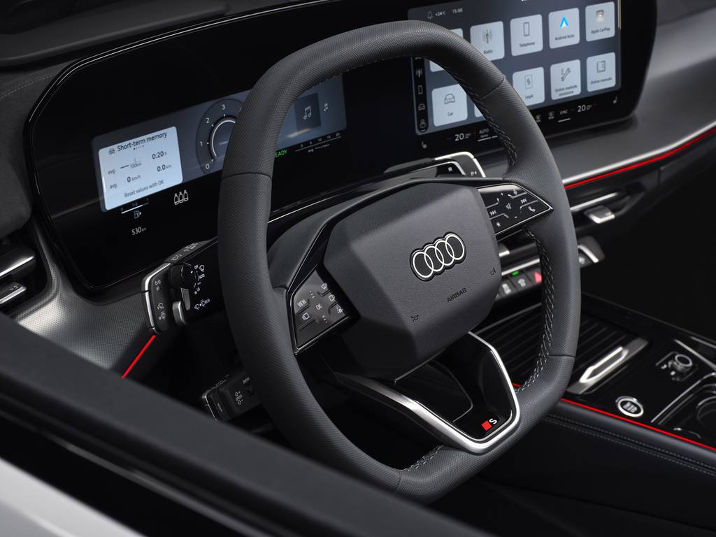 q3 sportback mid close up steering wheel