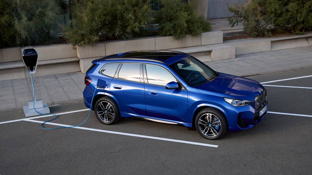 BMW iX1 Portimao Blue, Image 5, Q4, 2024