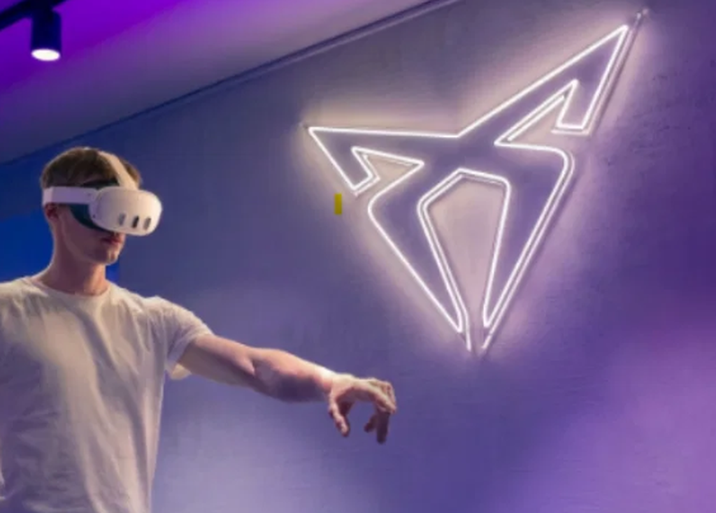 VR Headset cupra