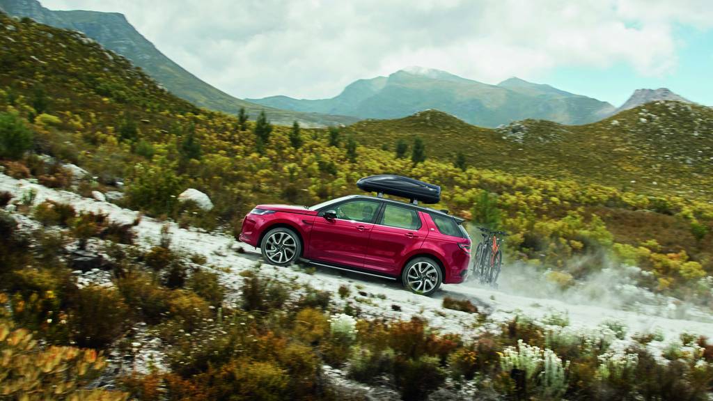 Discovery Sport in Mountains