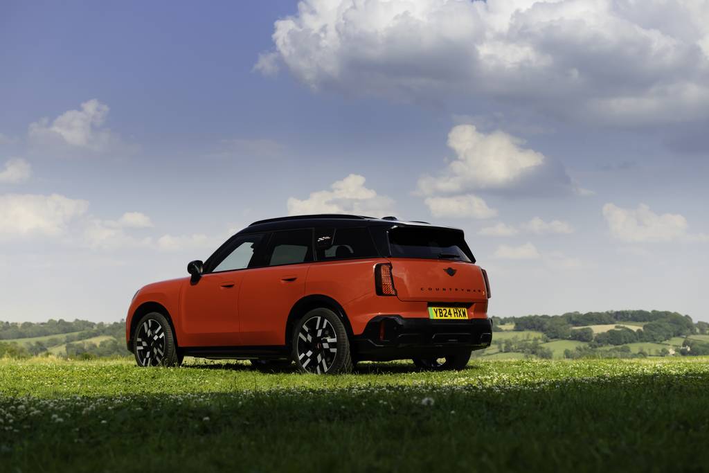 mini-countryman-se-c