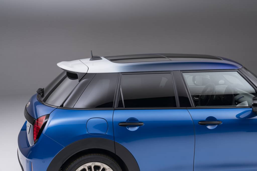 The all-new electric MINI Aceman | Sytner MINI