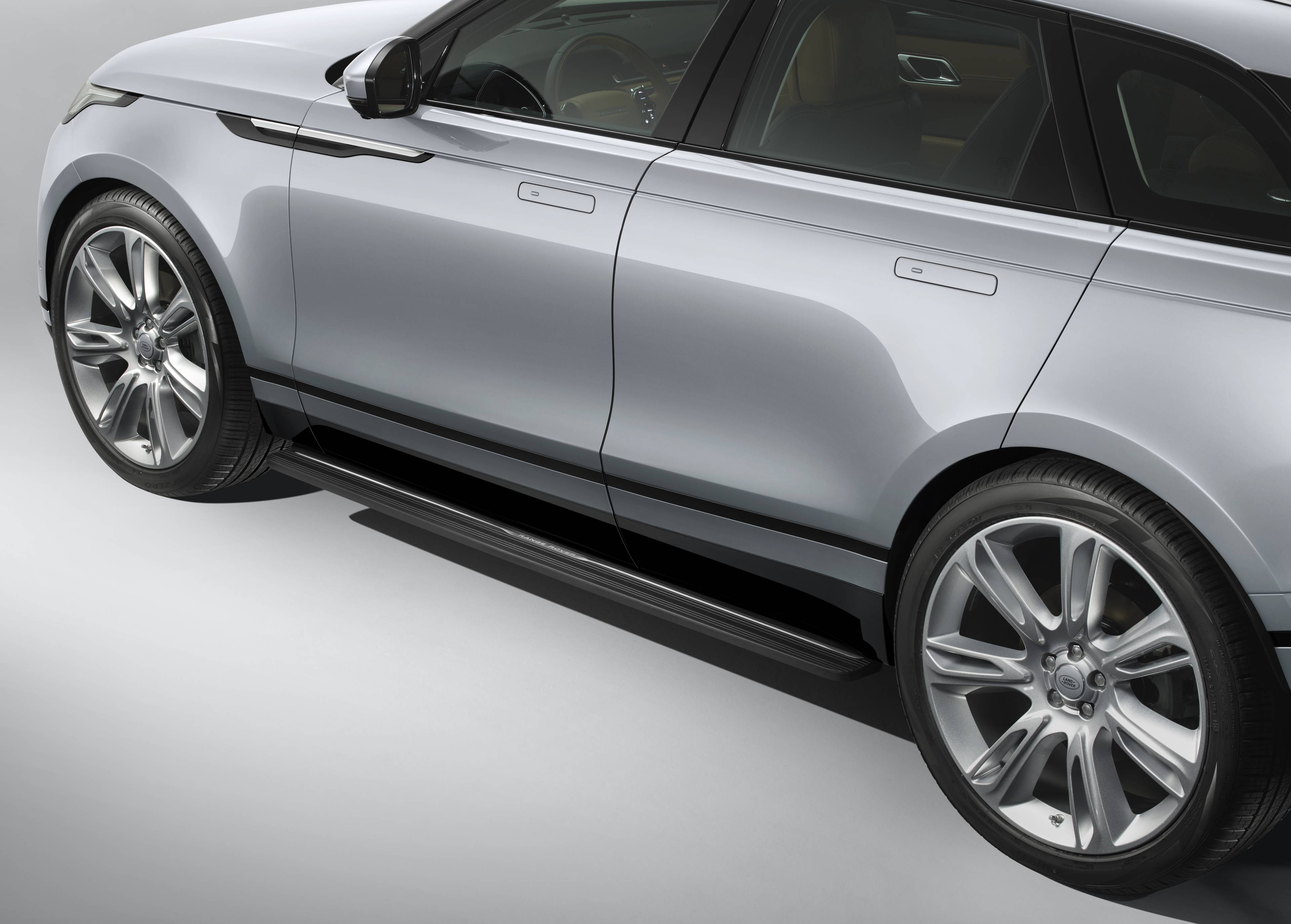 Range Rover Velar Accessories | Sytner Land Rover