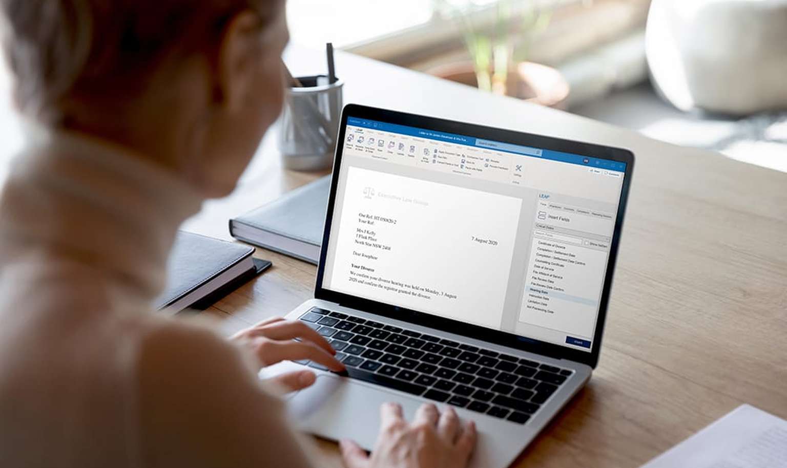 feature-legal-document-customisation