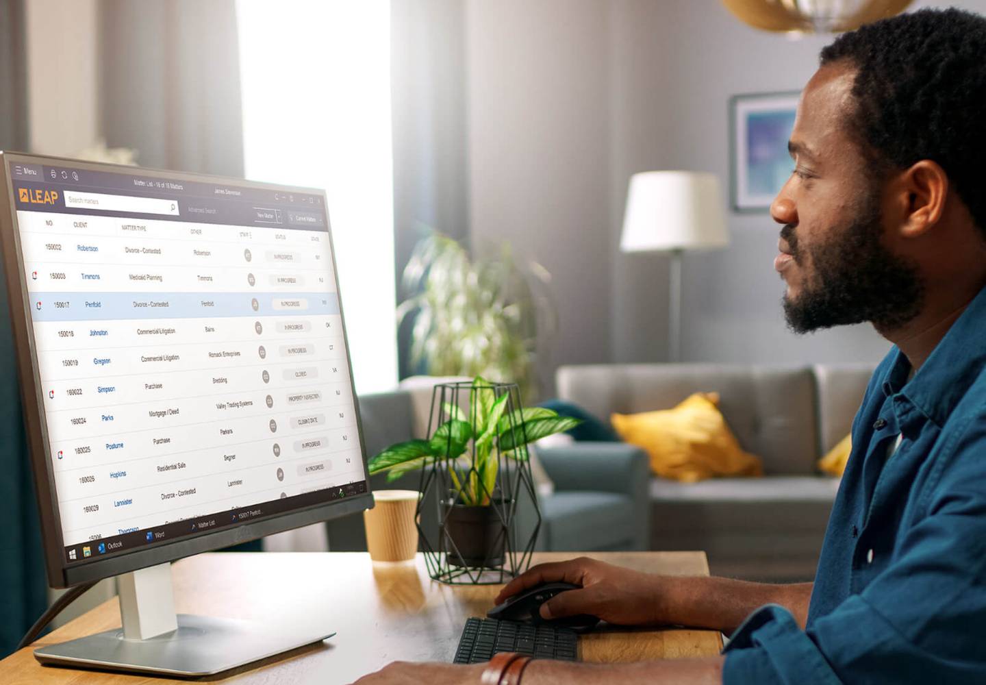 Person using LEAP on a desktop PC