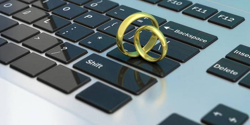 Blog - Technology in family law - rings on keyboard